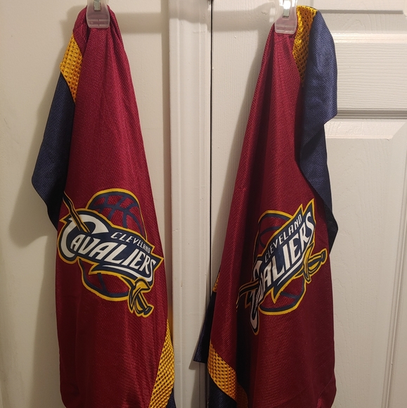 Two Lots Cleveland Cavaliers NBA Printed Pillow Case Shams - Picture 5 of 5